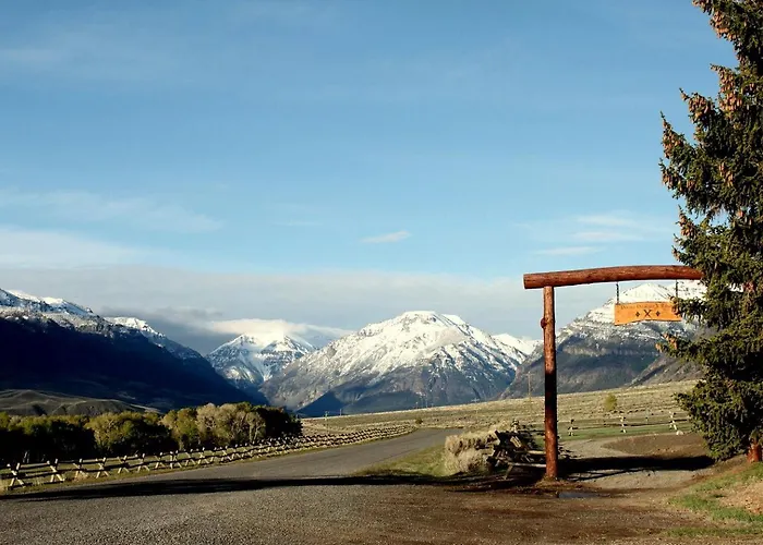 Family On Beautiful Ranch Near Yellowstone National Park, Wyoming Holiday home Wapiti